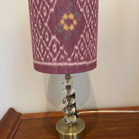 Exclusive lamp upholstered with IKAT fabric - Picture 2 of 6
